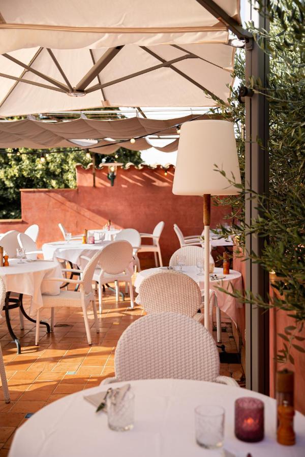 Le Square Hotel Astaffort Exterior foto